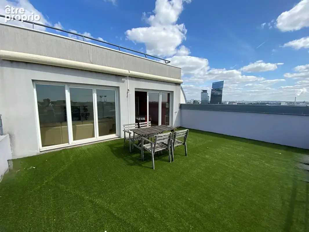 Dernier étage - Grande terrasse avec vue panoramique -92,7 m² - Parking - photo 4