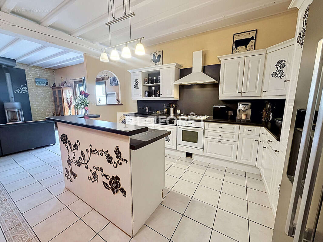 Maison de village rénovée - Mézériat - photo 6