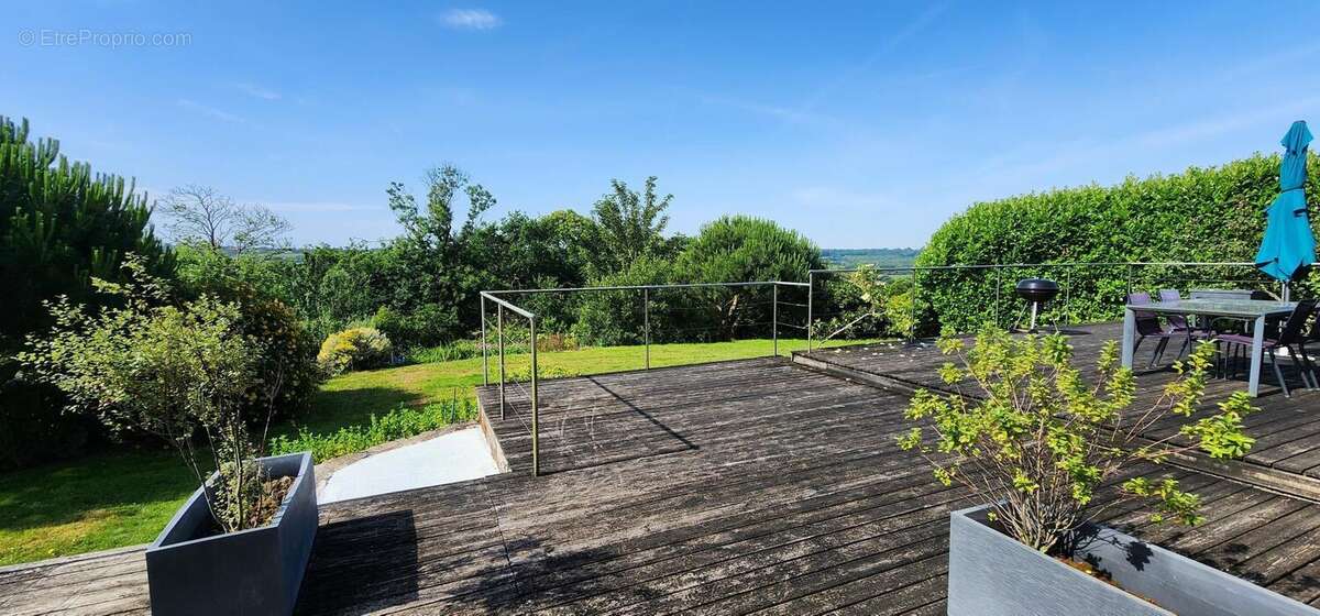 Maison 125 m² à Gourlizon  - photo 3