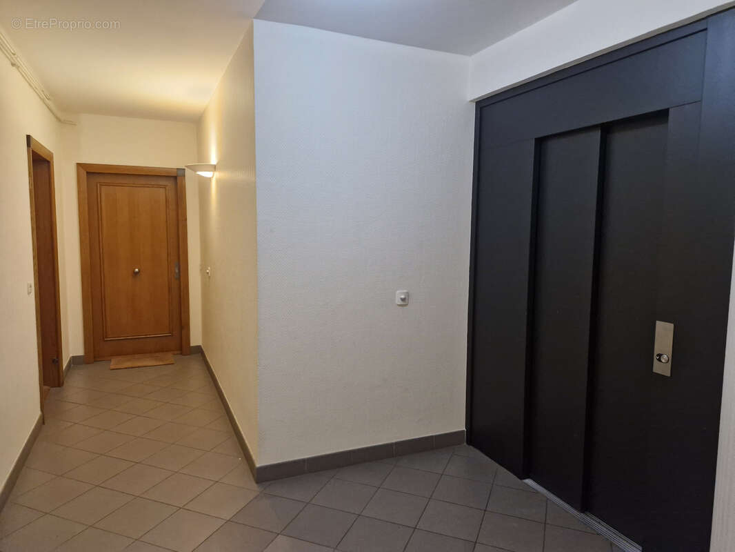 Appartement à BRON