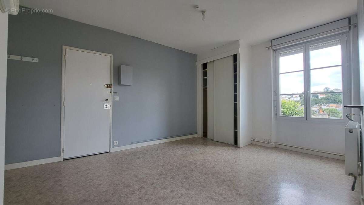 Appartement à BUXEROLLES