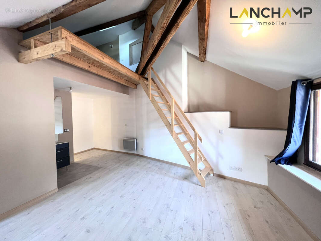 Appartement à SEYSSEL