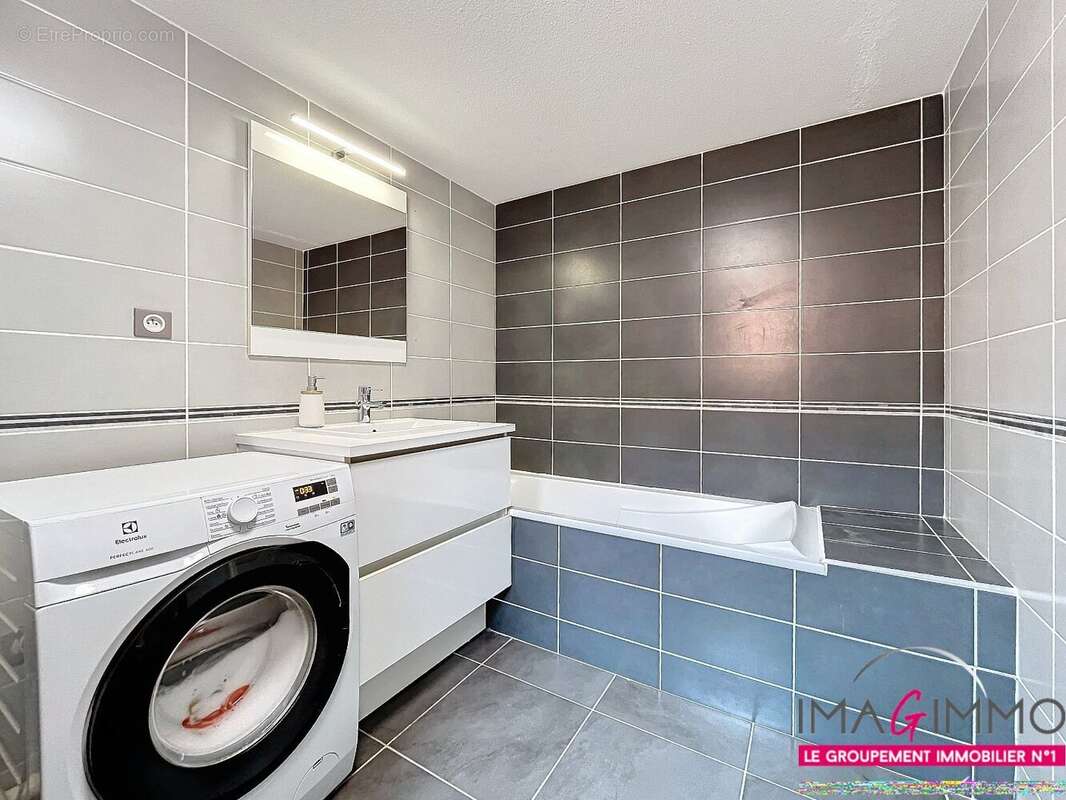 Appartement à MAUGUIO