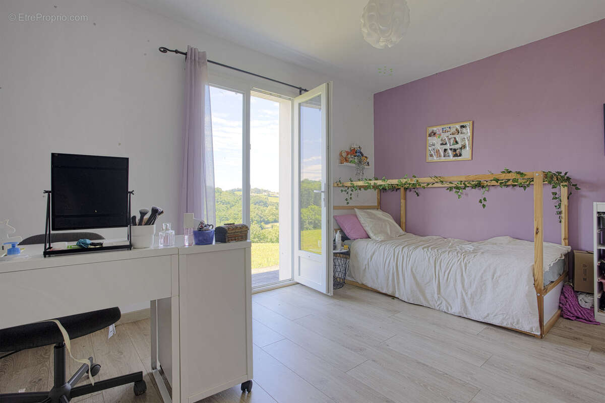 Maison Ahetze, vue incroyable. - photo 6