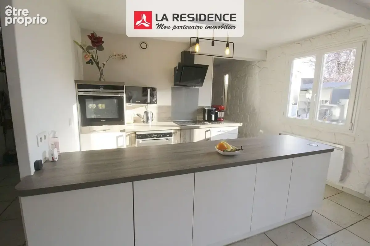 Maison 103 m² à Savigny-Le-Temple  - photo 2