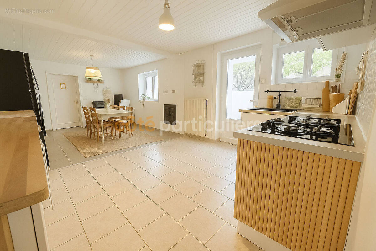 Maison à CHAILLE-LES-MARAIS