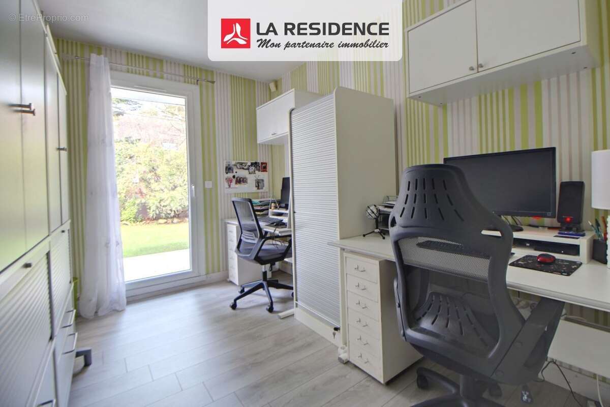 Maison à VERNEUIL-SUR-SEINE