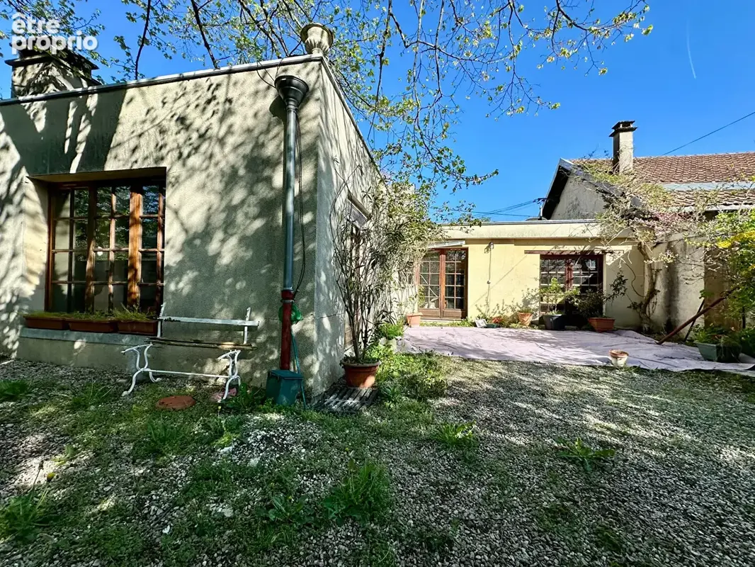 Maison 5 pièces à vendre à Besançon - Secteur Cras, à rénover avec fort potentiel - photo 1