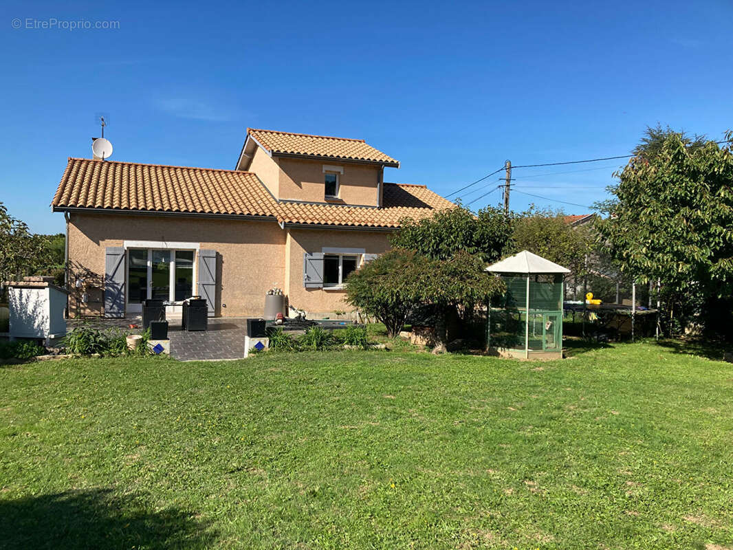 Maison à SIMANDRES
