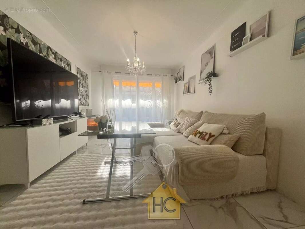 Appartement à LE CANNET