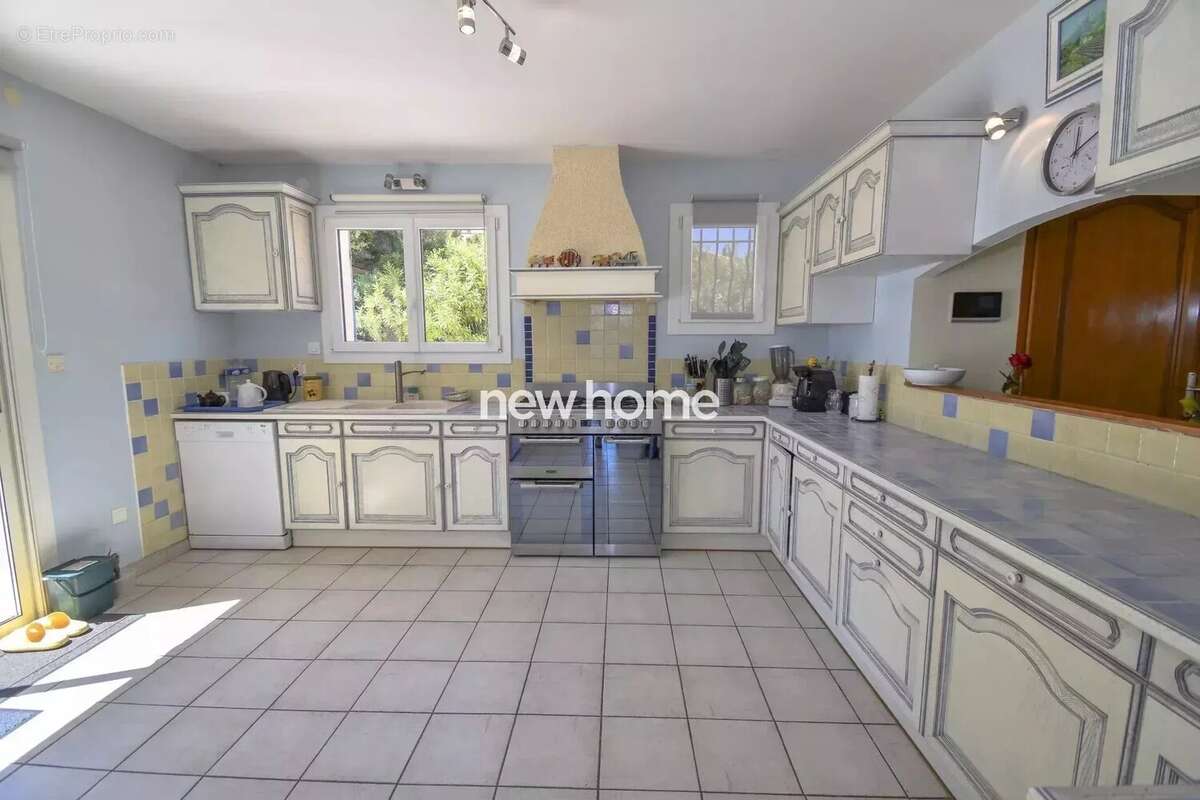 Maison à FREJUS