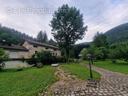 Maison à NANTUA