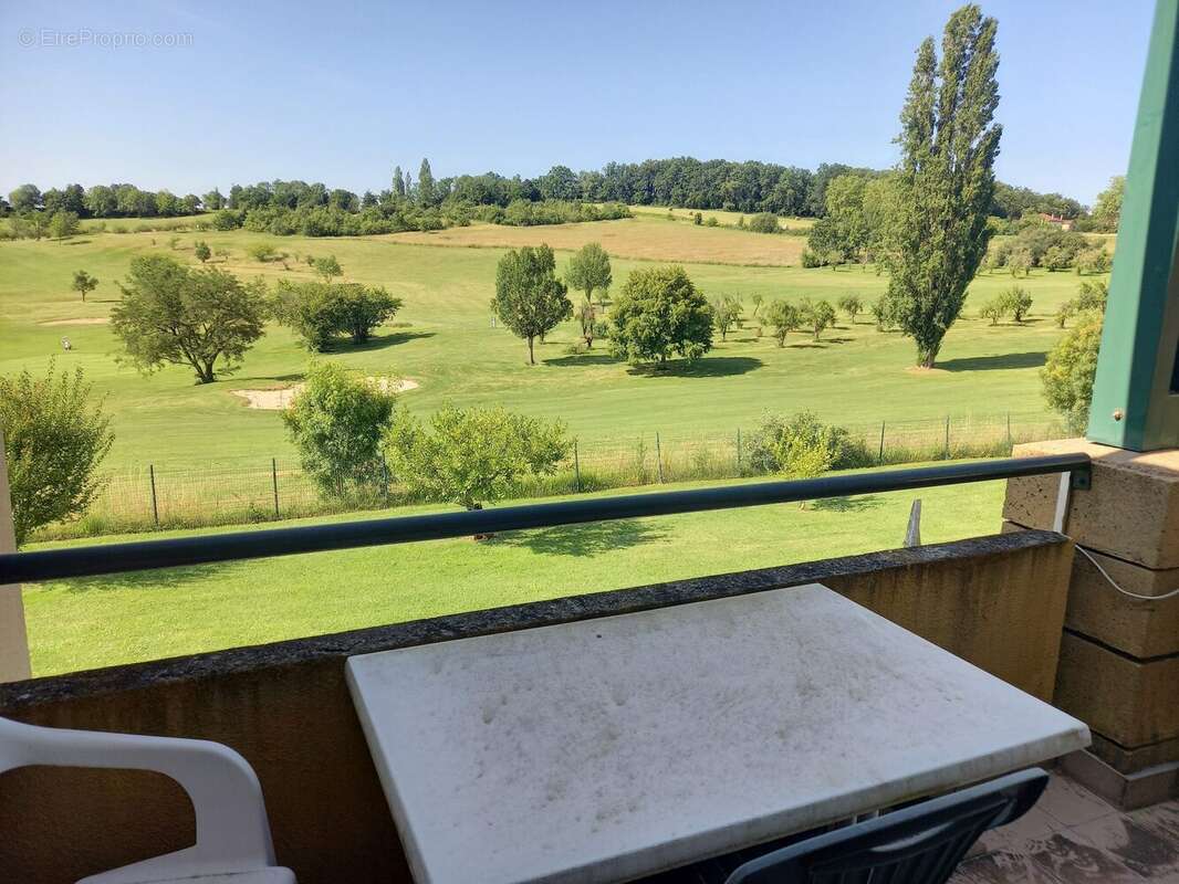 Appartement à CASTELNAUD-DE-GRATECAMBE