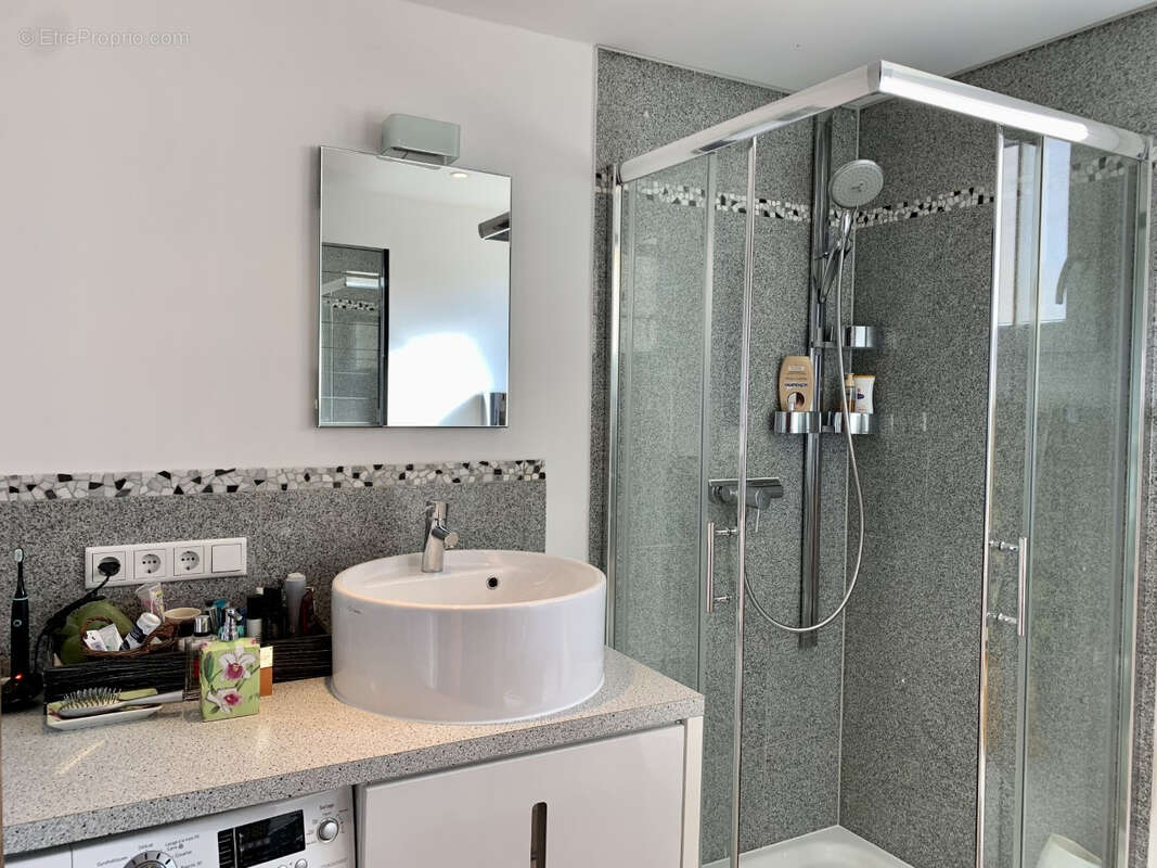 Appartement à GRIMAUD