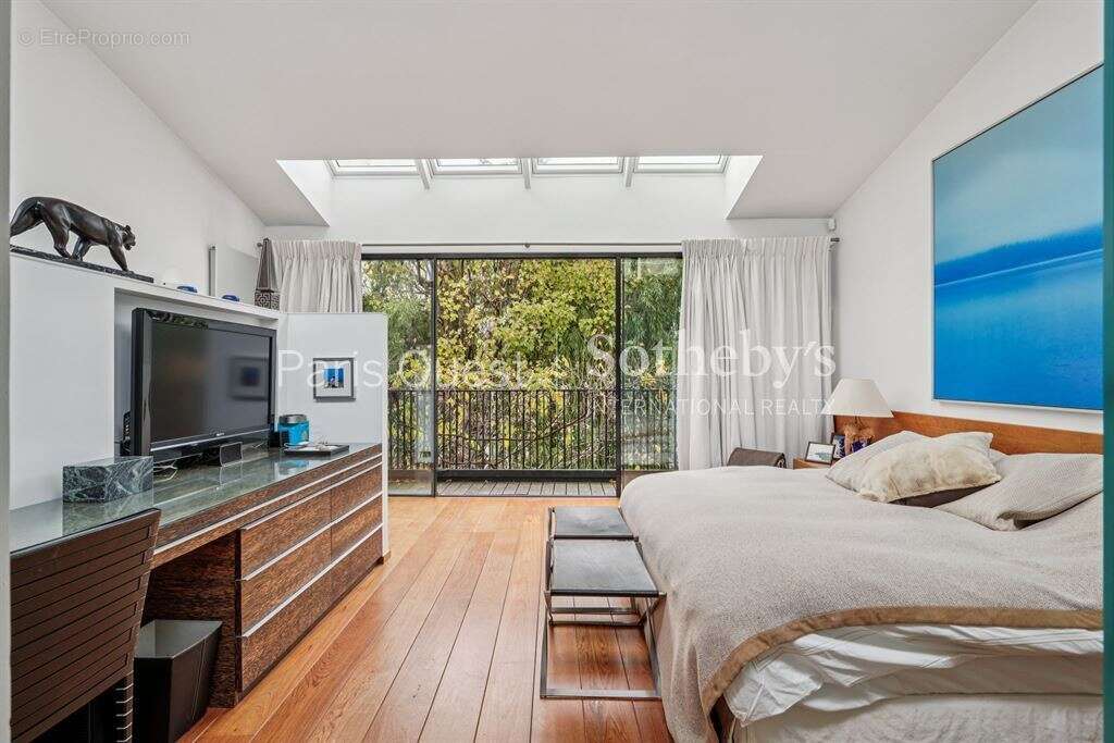 Maison à NEUILLY-SUR-SEINE