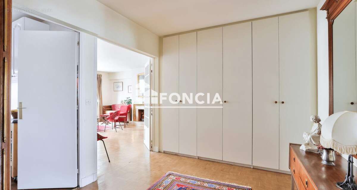 Appartement à VERSAILLES