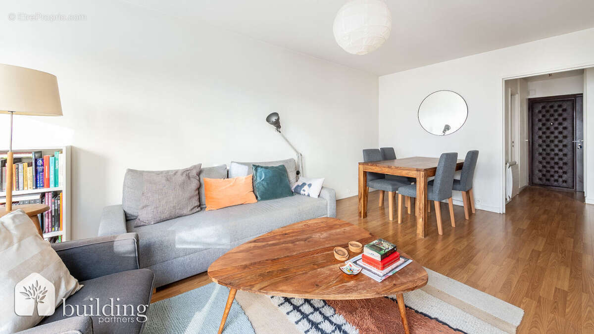 Appartement à PARIS-17E