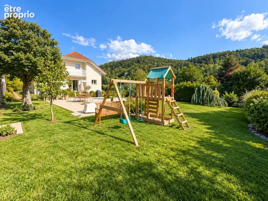 ALLINGES   Maison de 152 m2, 7 pièces, avec vue sur le château   À vendre - photo 9