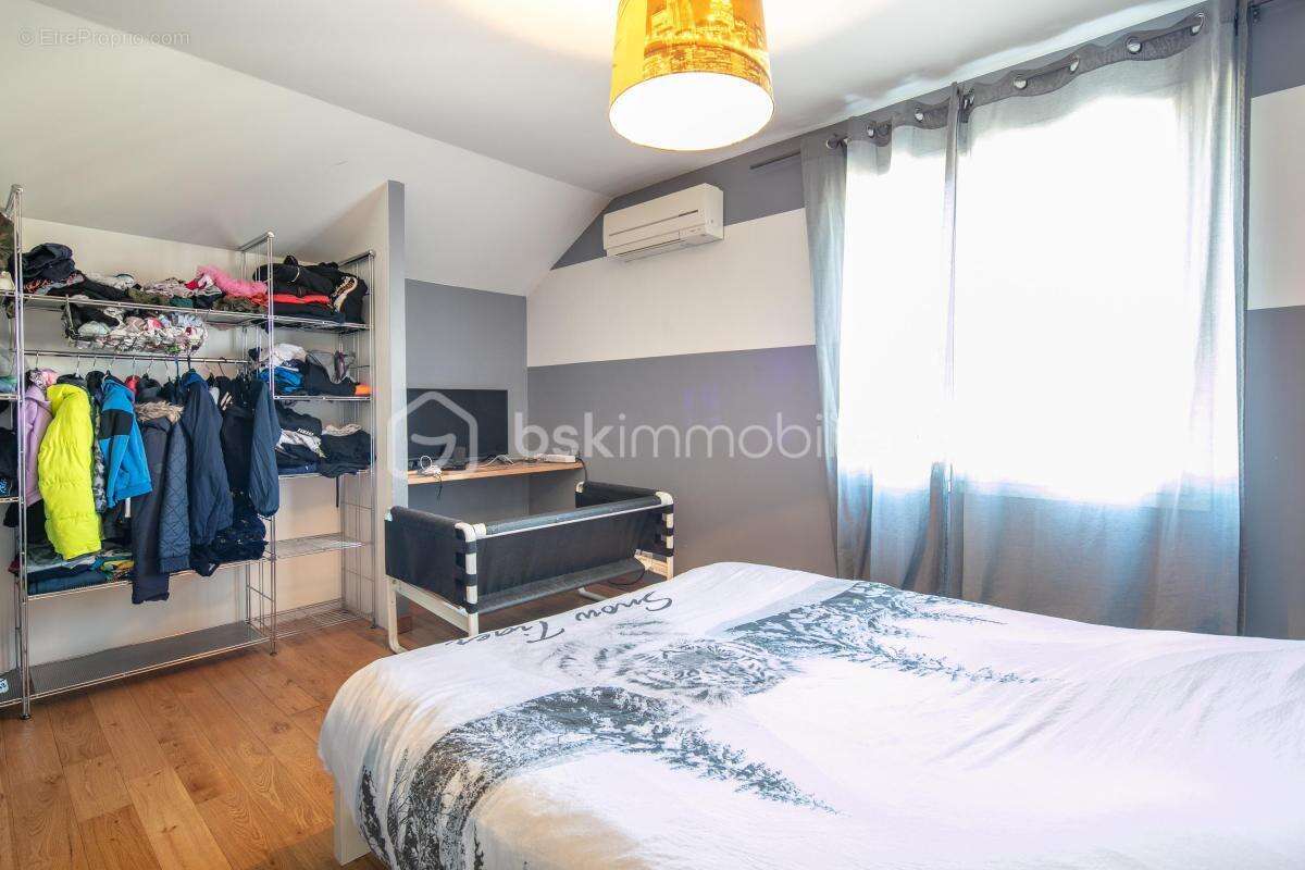 Maison à SAINT-MARTIN-D&#039;HERES