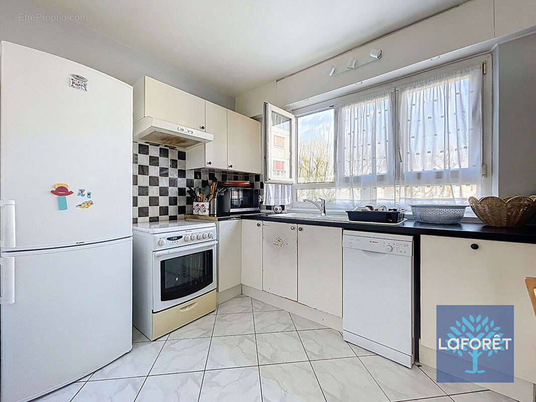 Appartement à CHILLY-MAZARIN