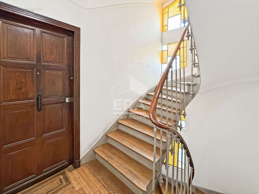 Appartement à PARIS-20E