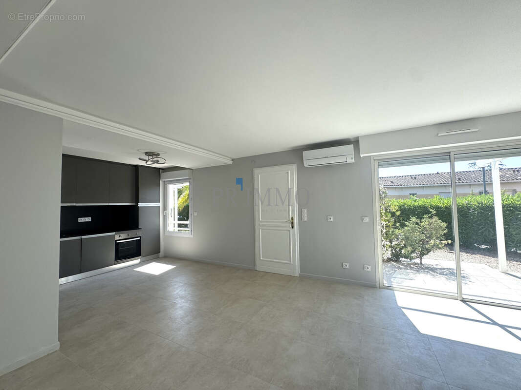 Appartement à SAINT-RAPHAEL