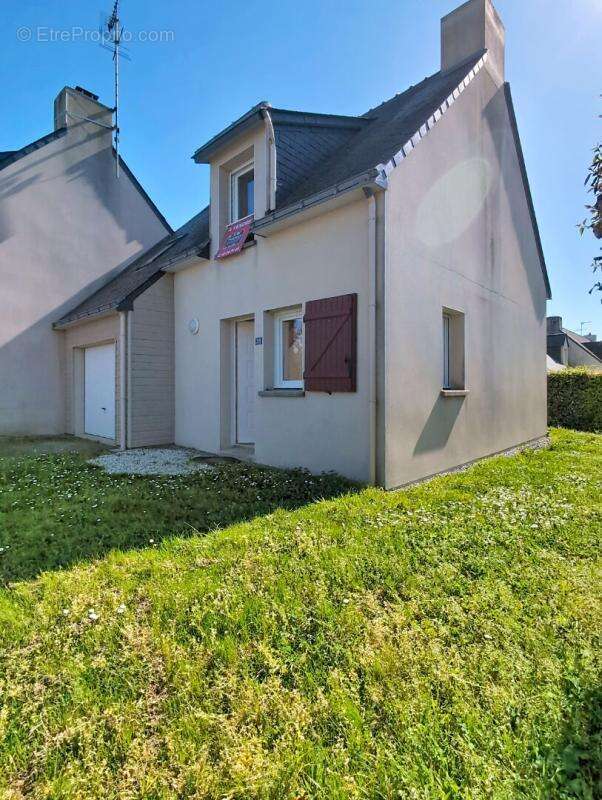 Maison à LA TURBALLE