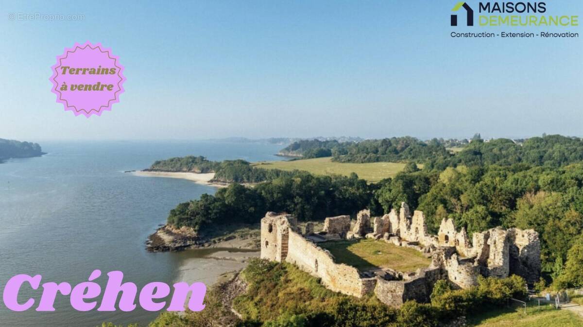 Terrain à CREHEN