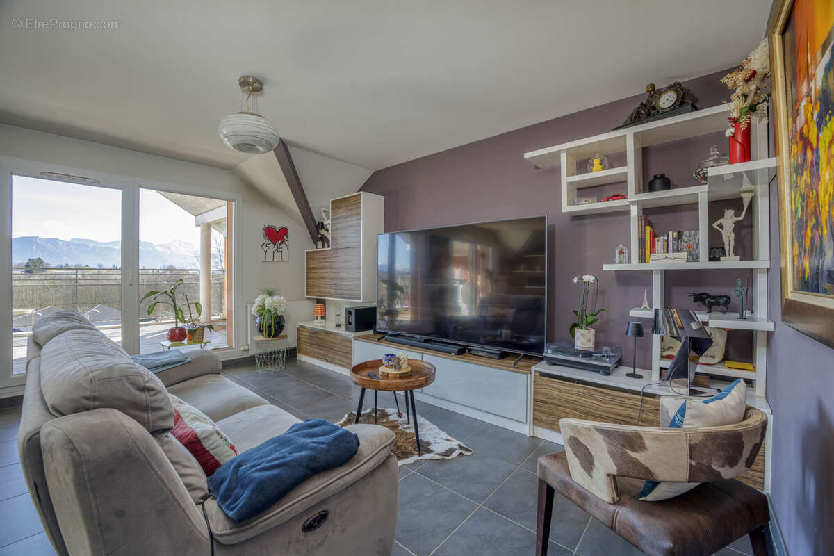 Appartement à POISY