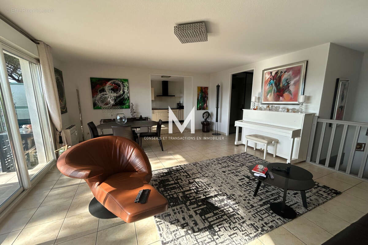 Maison 101 m² à Sainte-Maxime  - photo 3