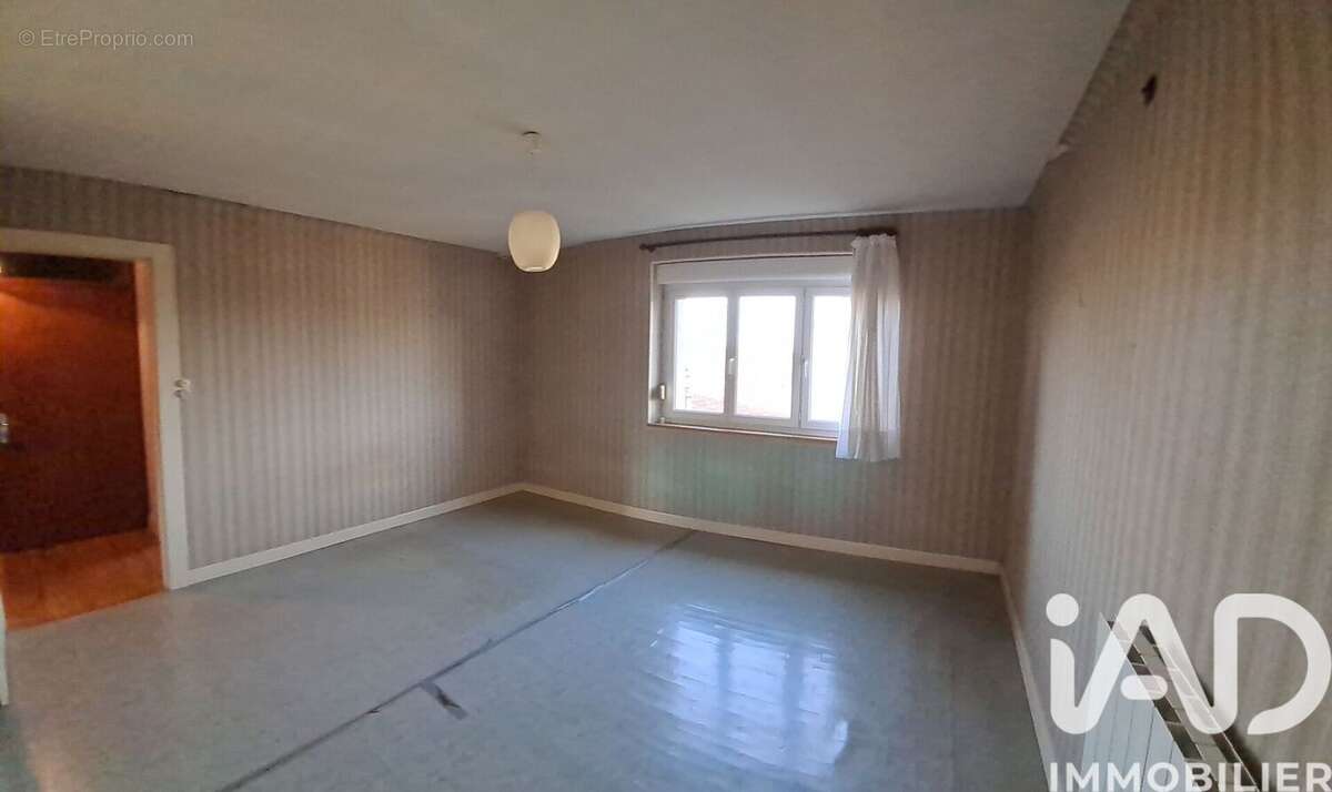 Photo 9 - Maison à MOYENVIC