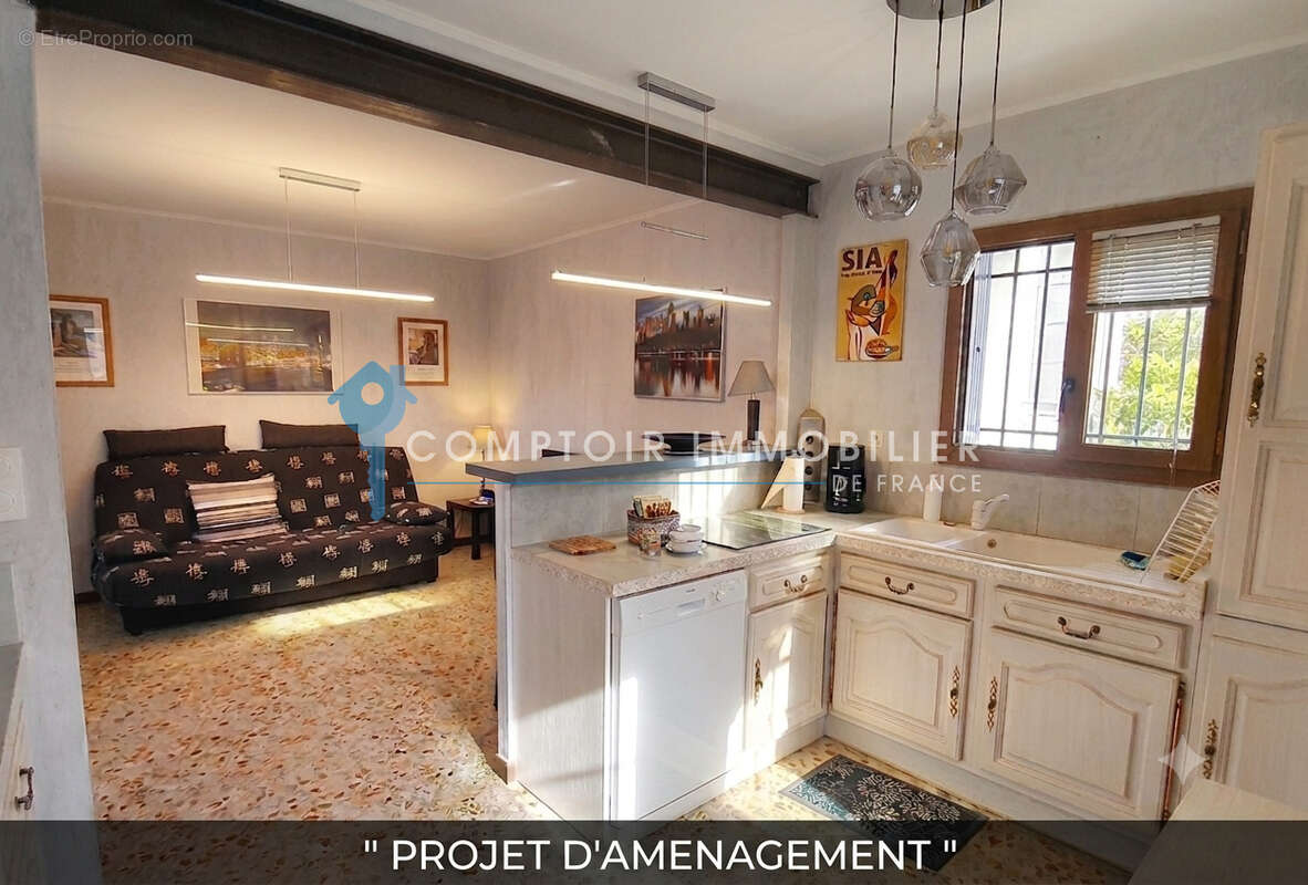 A Vendre GARD (30) - Village en périphérie d'Uzès : Maison de village P3 avec garage, cave et terrasse - photo 2