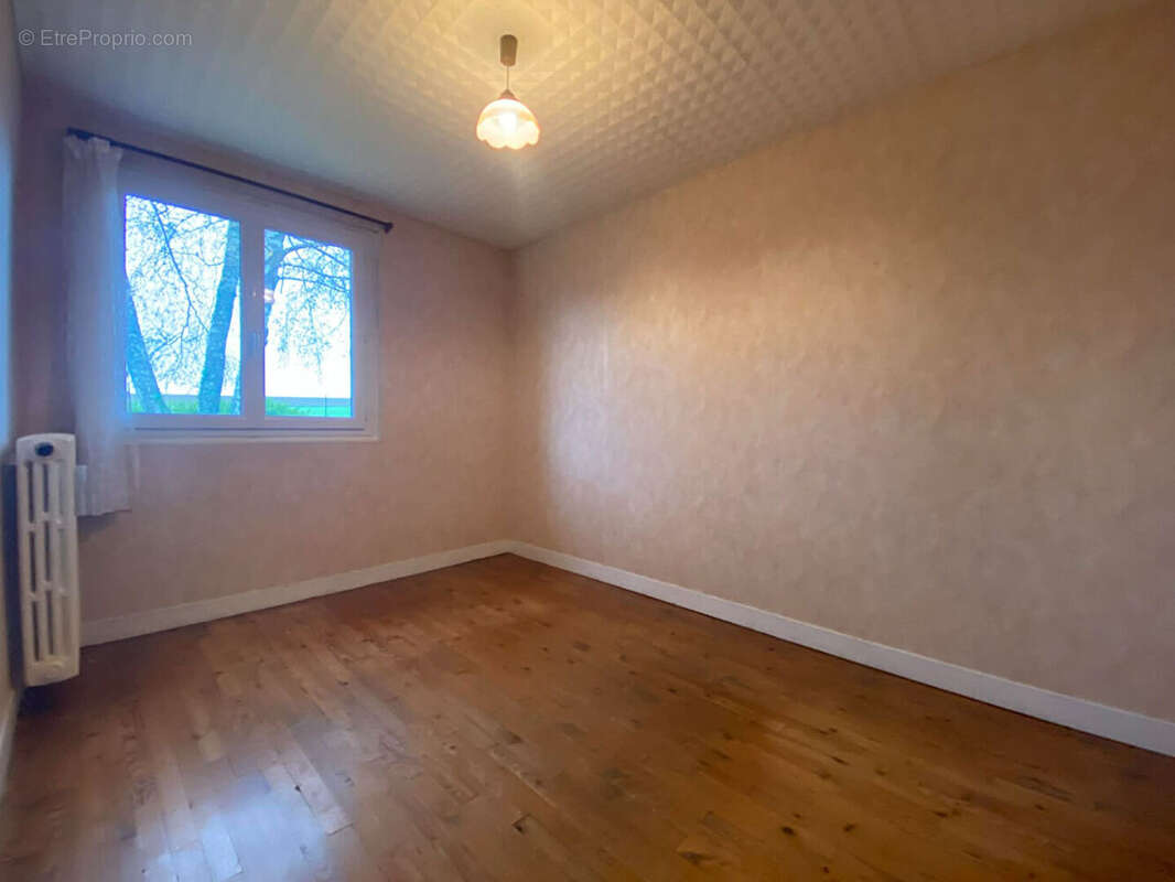 Maison à NEUILLY-SAINT-FRONT