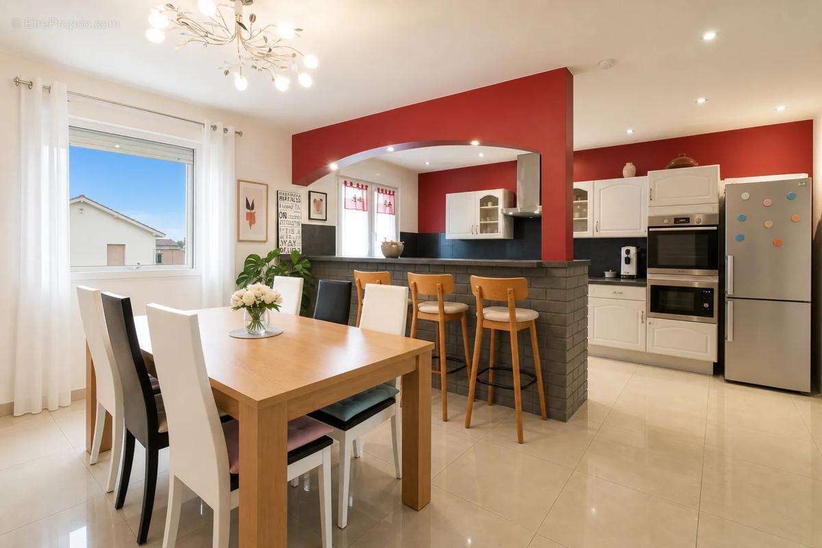Maison 7 pièces de 197 m2 avec jardin en vente à Courtry - Idéal pour familles - photo 16