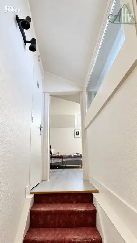 Immeuble à usage mixte - un commerce et un appartement en duplex - photo 7