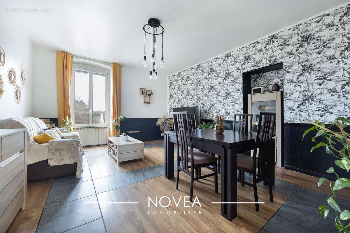 Appartement à GRIGNY