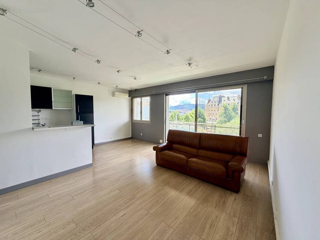 Appartement à VALENCE