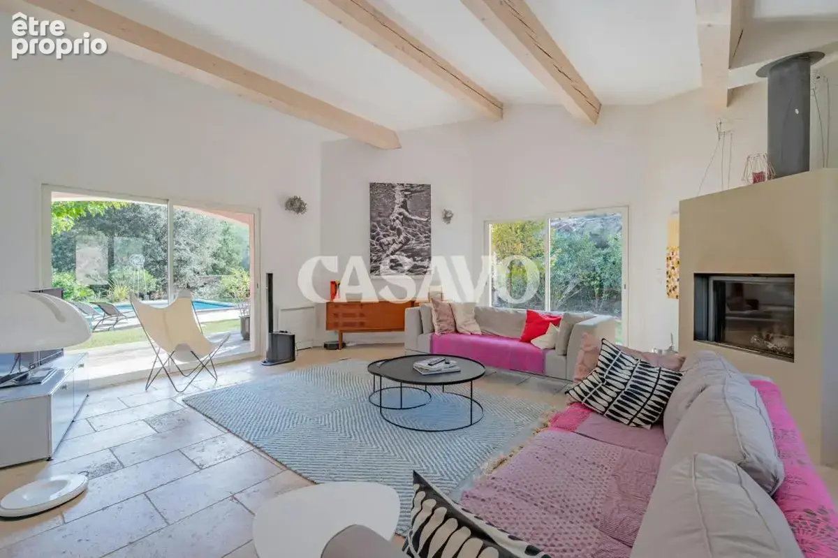 Vente Maison 7 pièces de 201m² - 13860 Peyrolles-en-Provence - photo 6