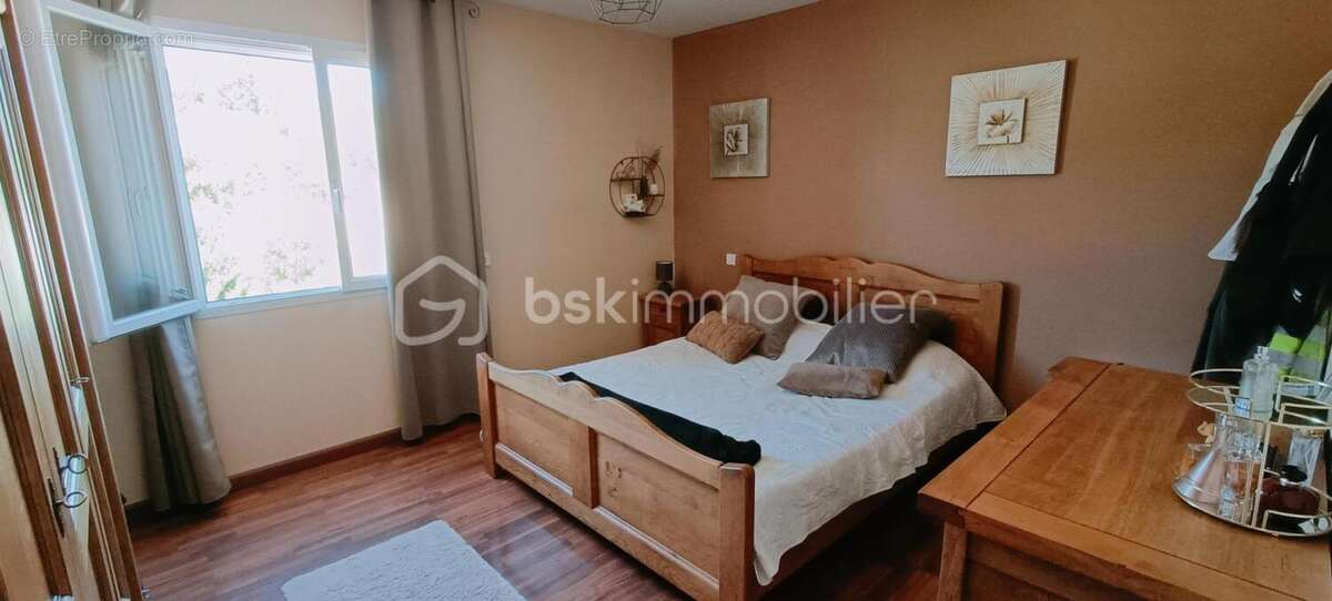 Maison à SAINT-MARTIN-DE-VALGALGUES