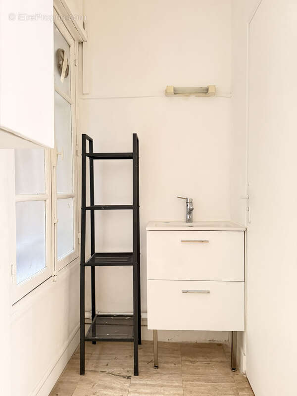 Commerce à PARIS-5E