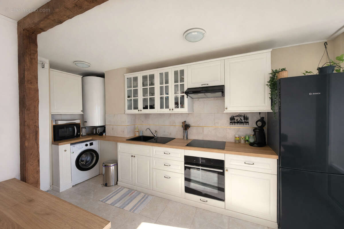 Appartement à NEUVILLE-SUR-SAONE