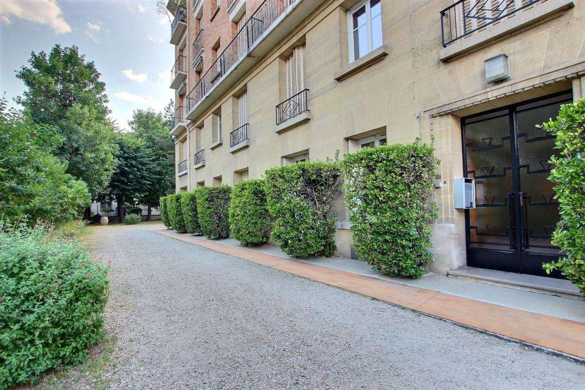 Appartement à BOIS-COLOMBES