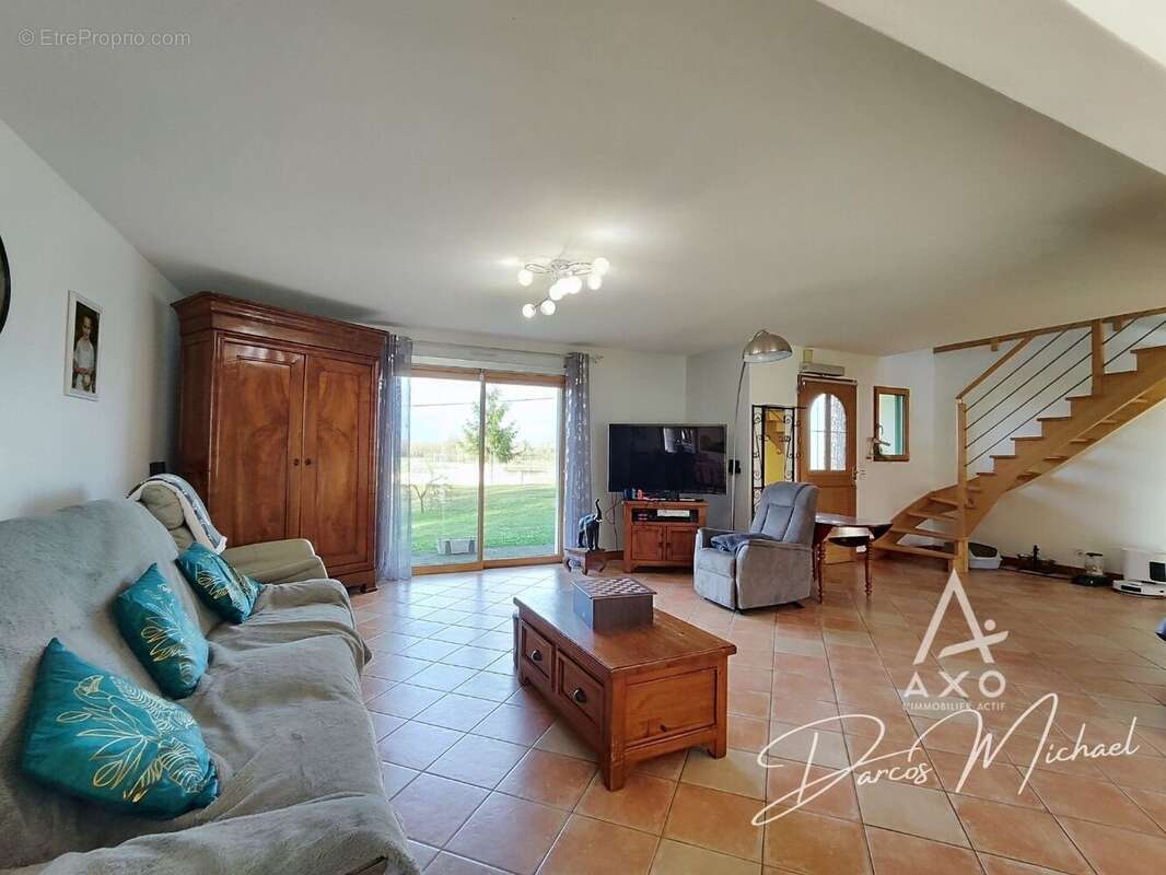 Maison à SAINT-PHILBERT-DU-PEUPLE