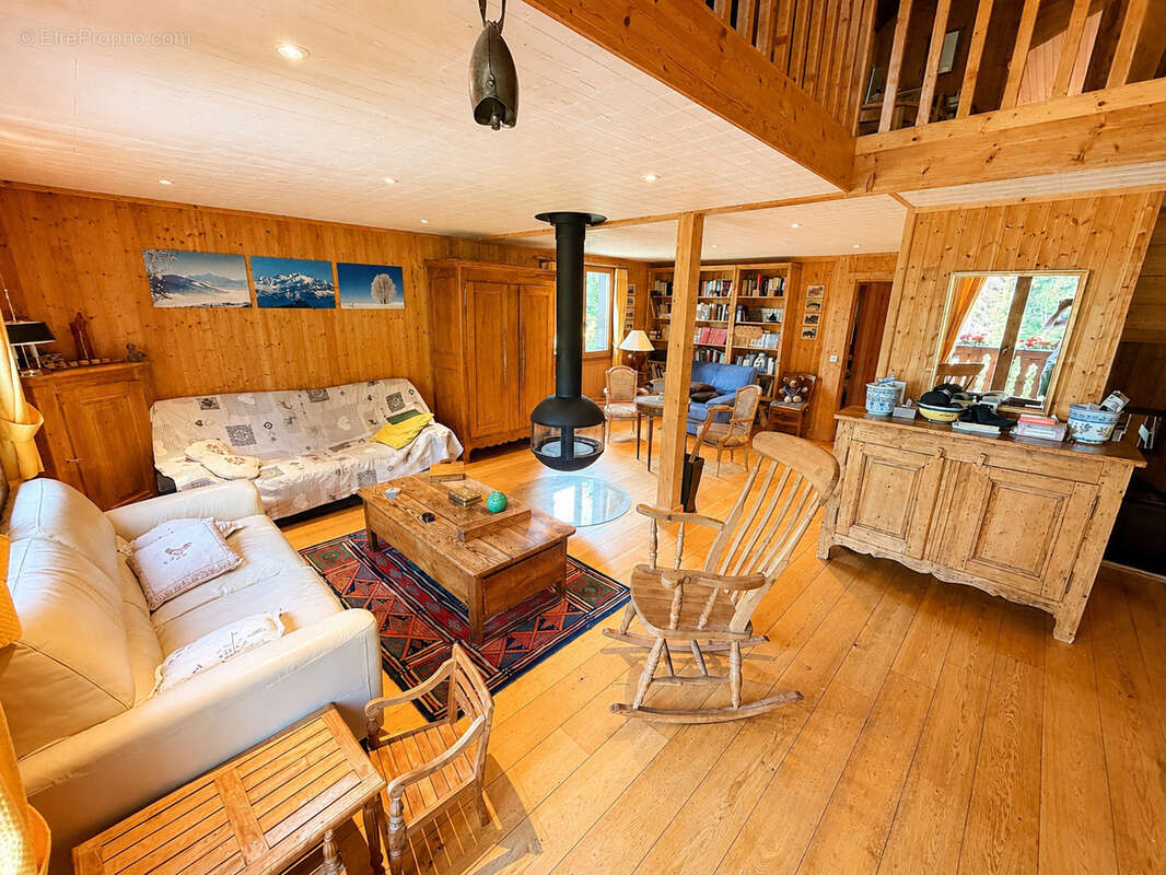 Magnifique chalet 7 pieces a bogeve de 270m2 avec terrain de 1808m2 - photo 6