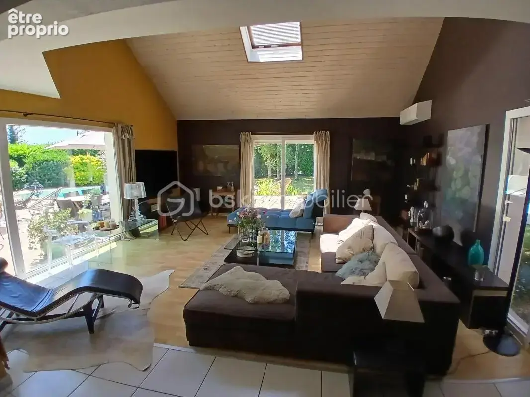 Dans un cadre enchanteur, votre maison t6  de qualite sur 12 ares avec piscine chauffante - photo 11