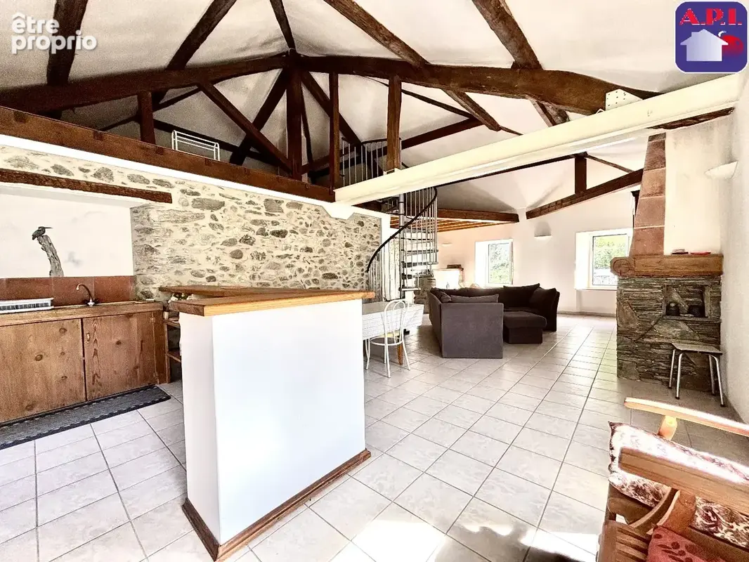 Appartement 4 pièces 145 m² à vendre à Tarascon-Sur-Ariege (09400) - photo 2