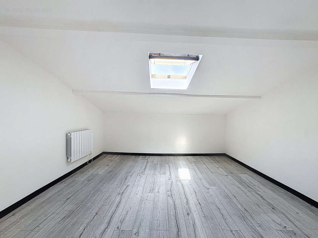 Appartement à TRETS