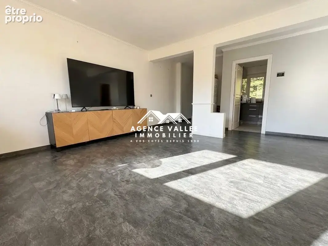 Appartement 4 pièces 100 m² à vendre à Etiolles (91450) - photo 2