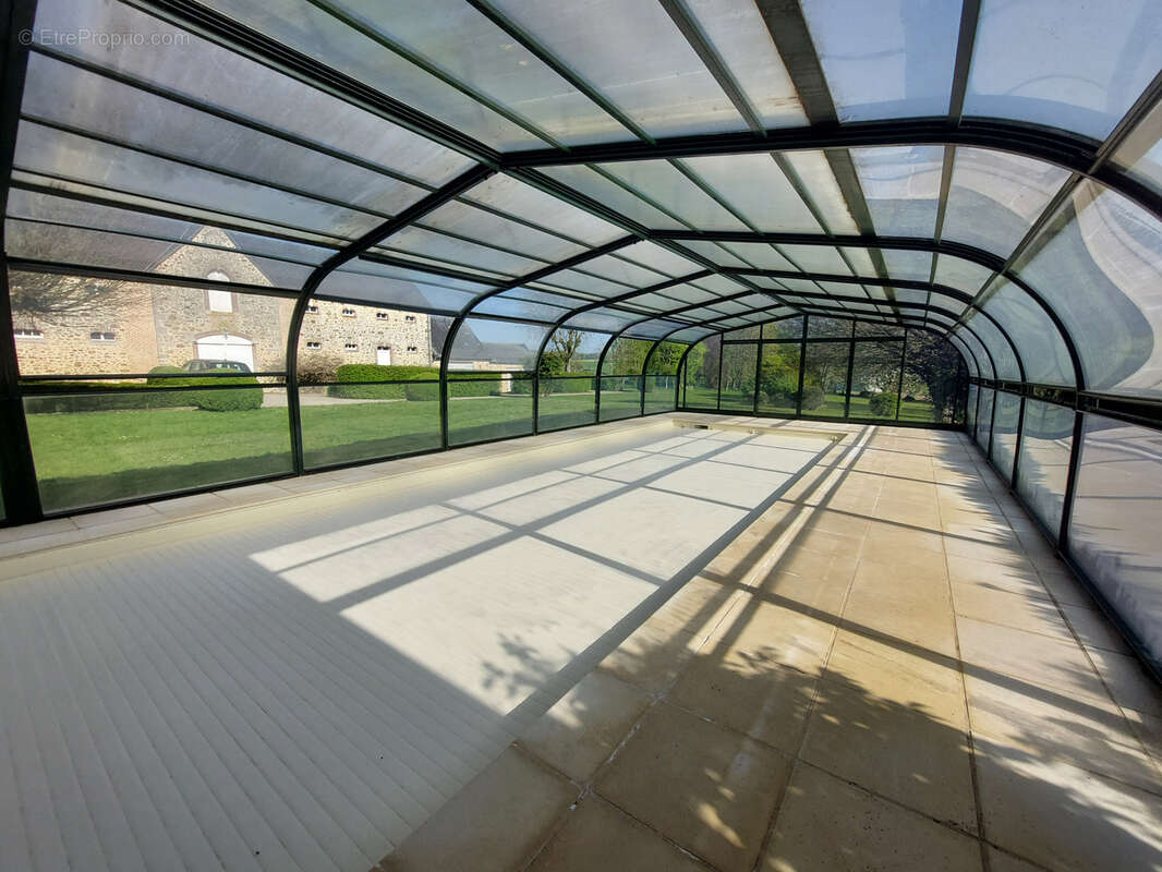 Maison à ARGENTRE-DU-PLESSIS