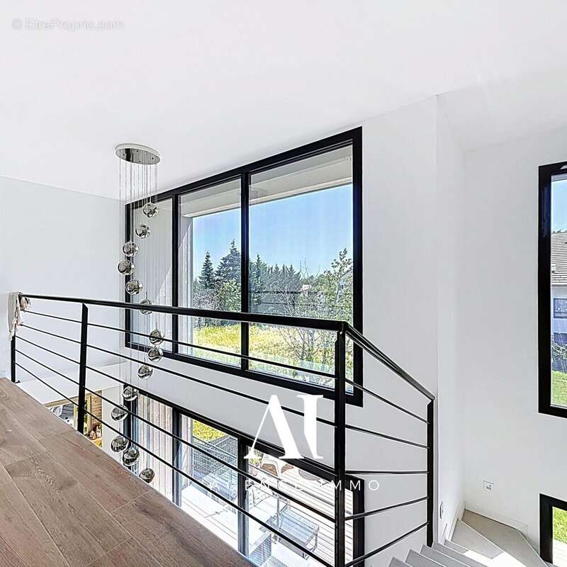 Maison 196 m² à Divonne-Les-Bains  - photo 5